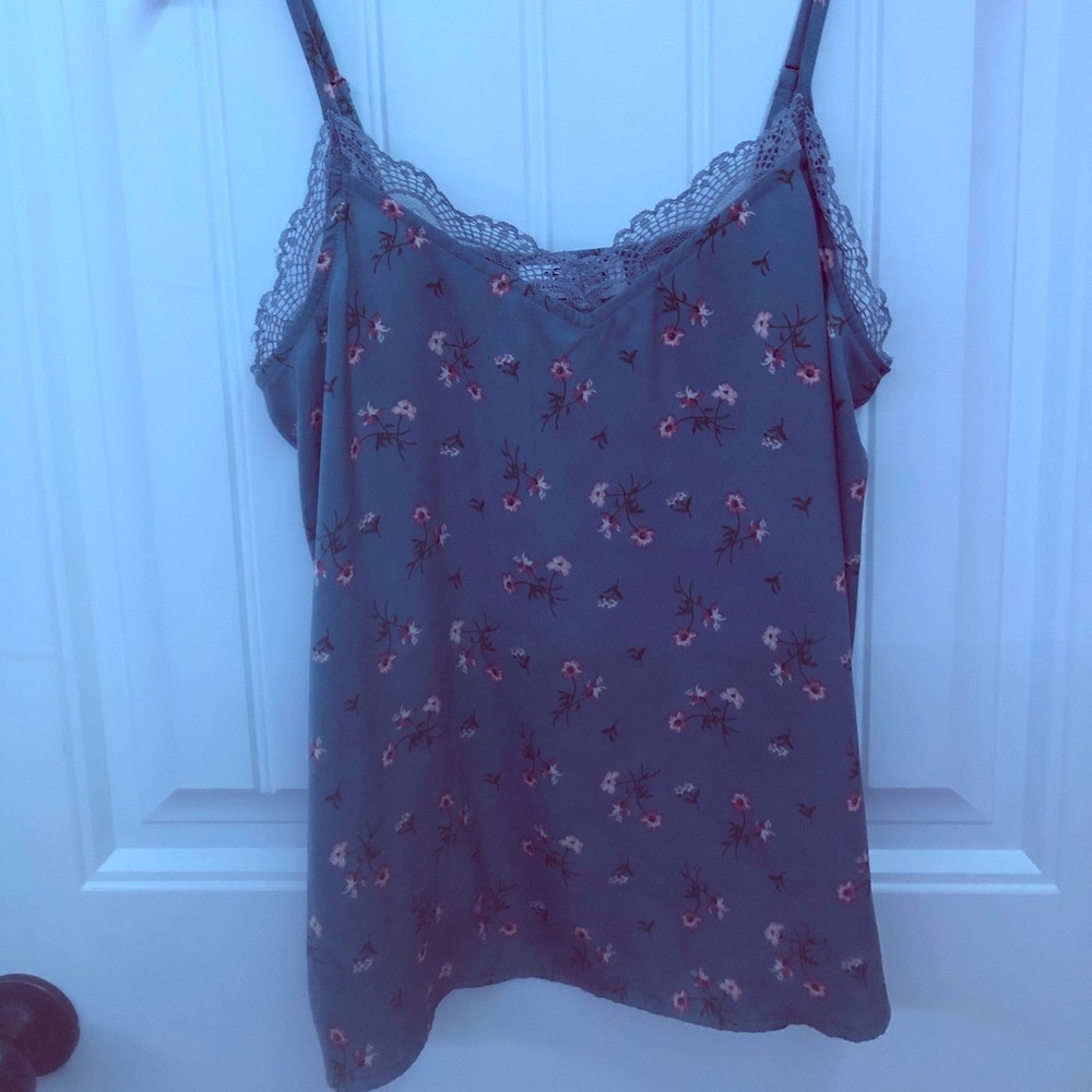 HOLLISTER LACE TANK TOP